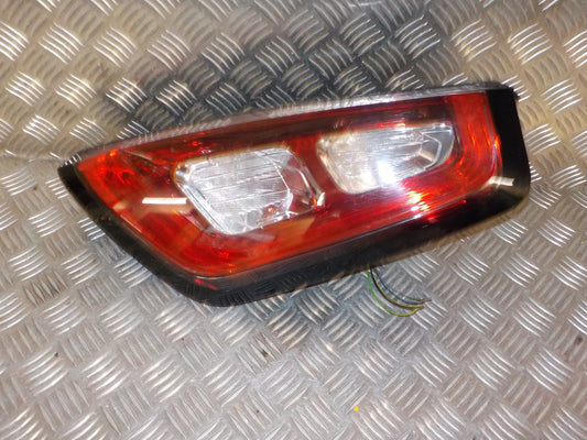 Fiat Punto Evo Baglygte Med OEM Nr. 51888059 Fra Fiat Ophugger