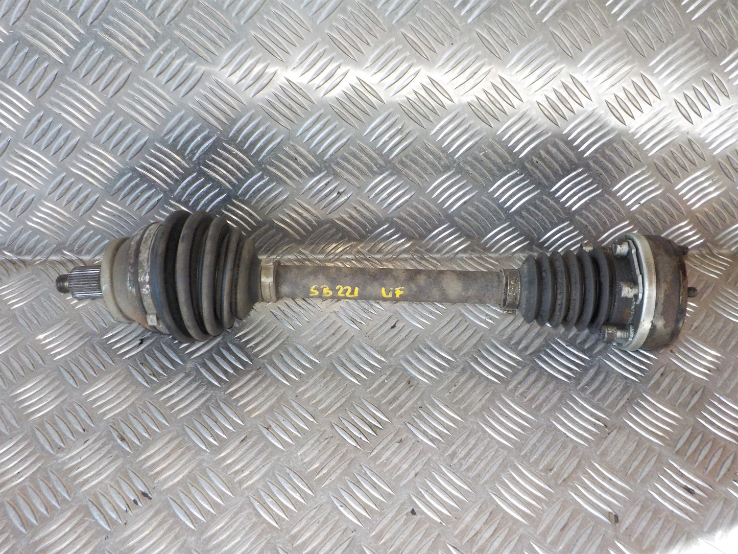 Skoda Fabia Trækaksel For V Med OEM Nr. 6Q0407271DJ Fra Skoda Ophugger