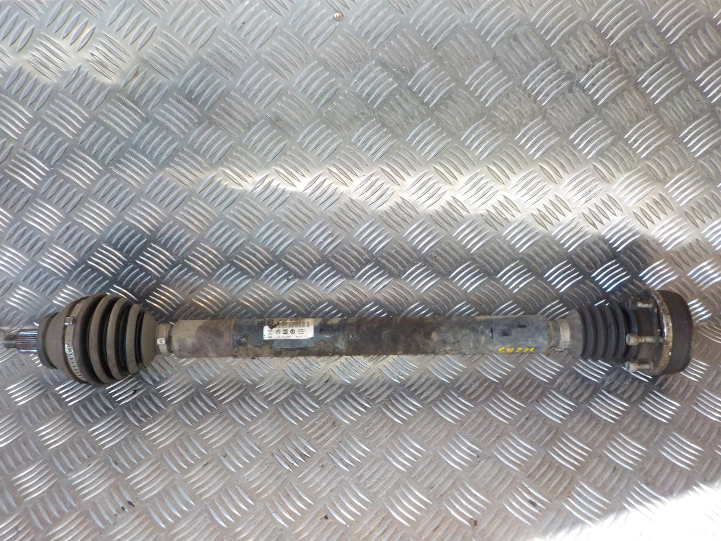 Skoda Fabia Trækaksel For H Med OEM Nr. 6Q0407272DM Fra Skoda Ophugger