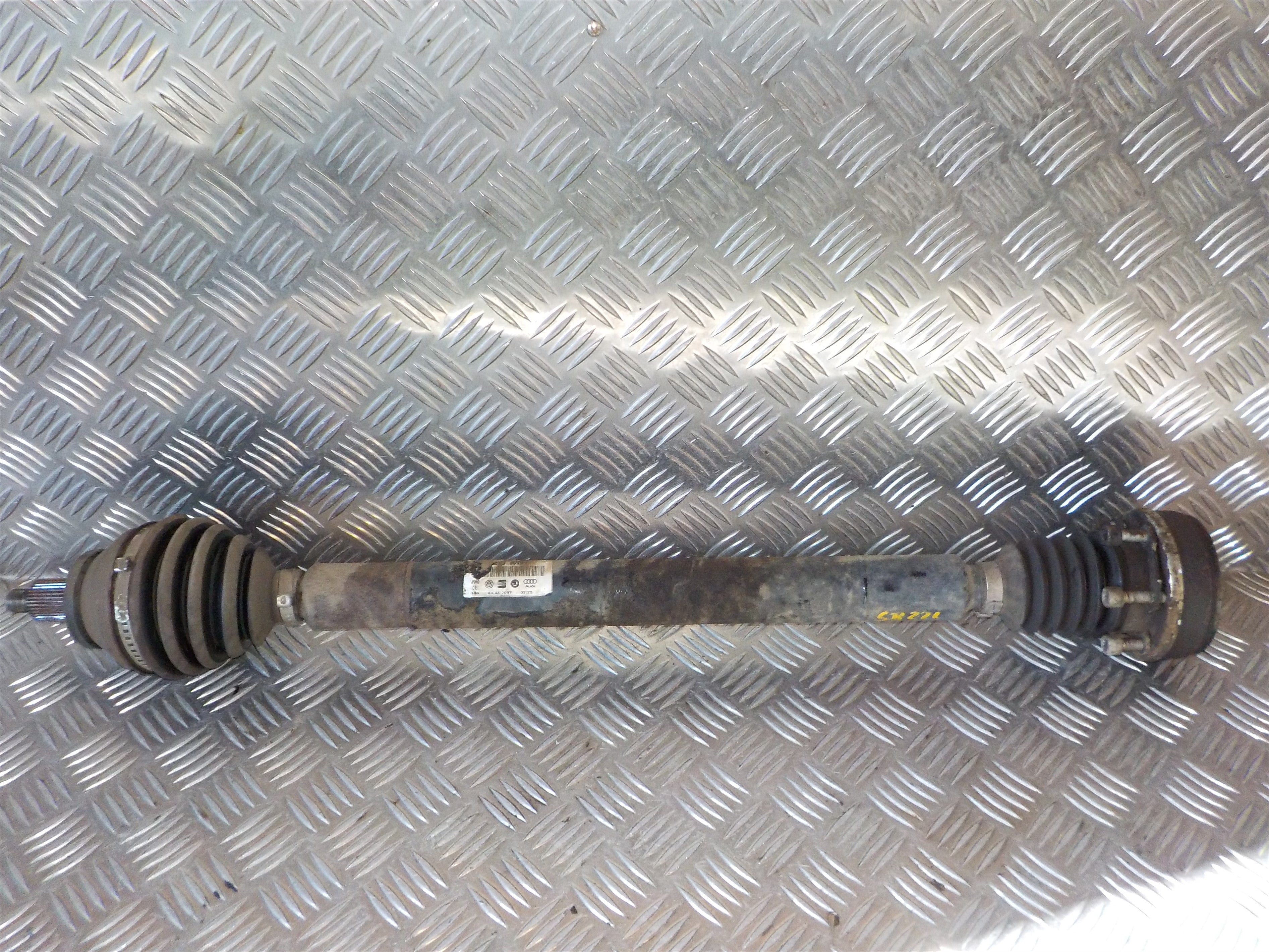 Skoda Fabia Trækaksel For H Med OEM Nr. 6Q0407272DM Fra Skoda Ophugger