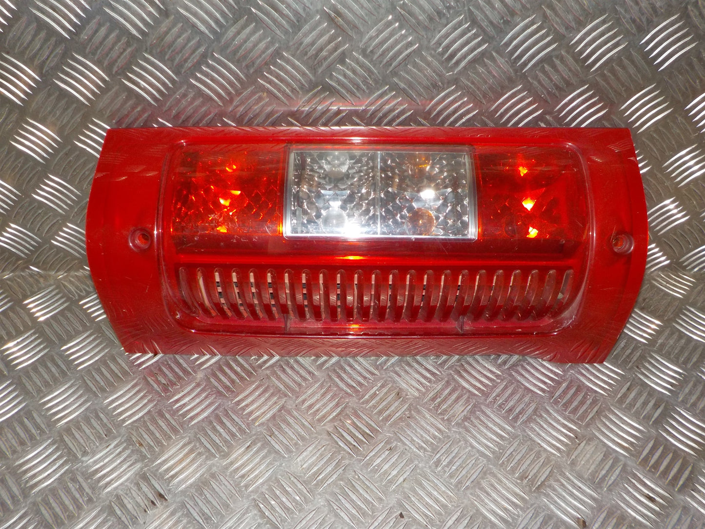 Citroen Jumper Baglygte Med OEM Nr. 6350AR Fra Citroen Ophugger