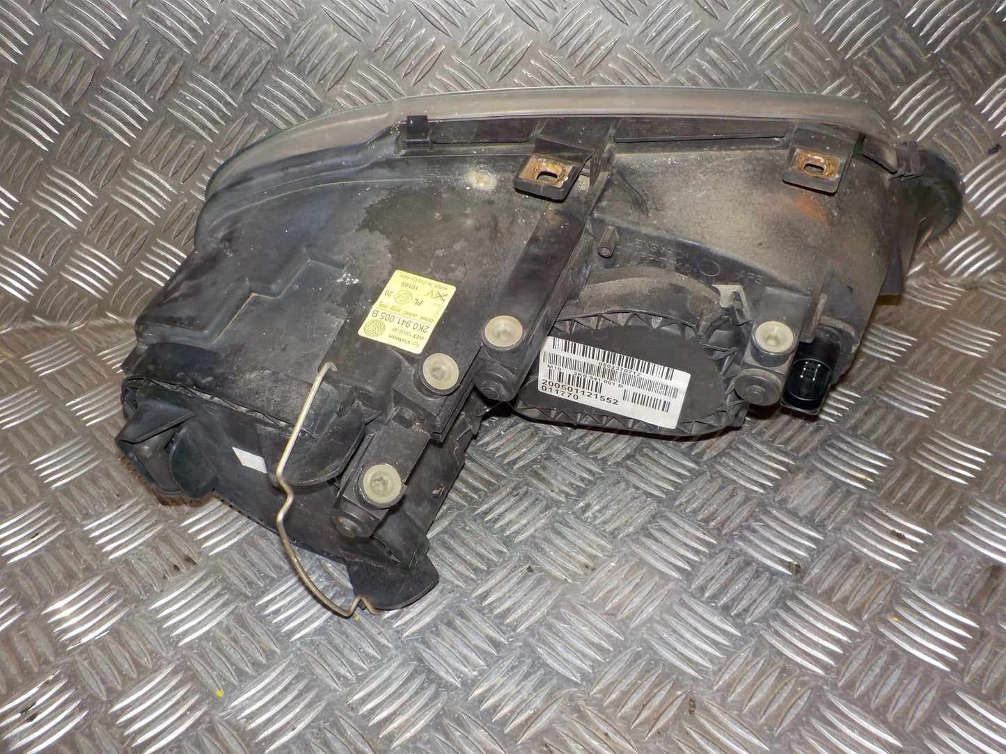 VW Caddy 2K Forlygte Med OEM Nr. 2k0941005b Fra VW Ophugger