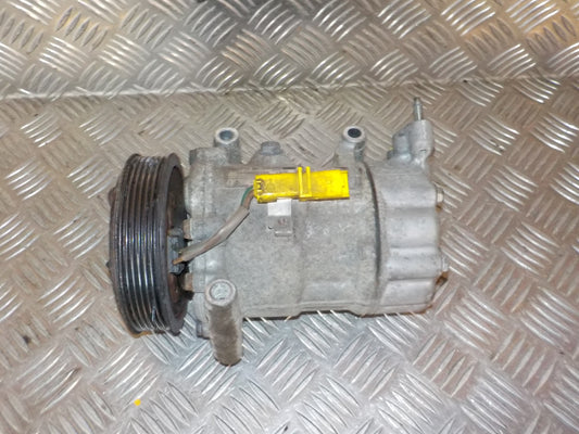 Peugeot 206+ Aircondition Pumpe Med OEM Nr. 648714 Fra Peugeot Ophugger