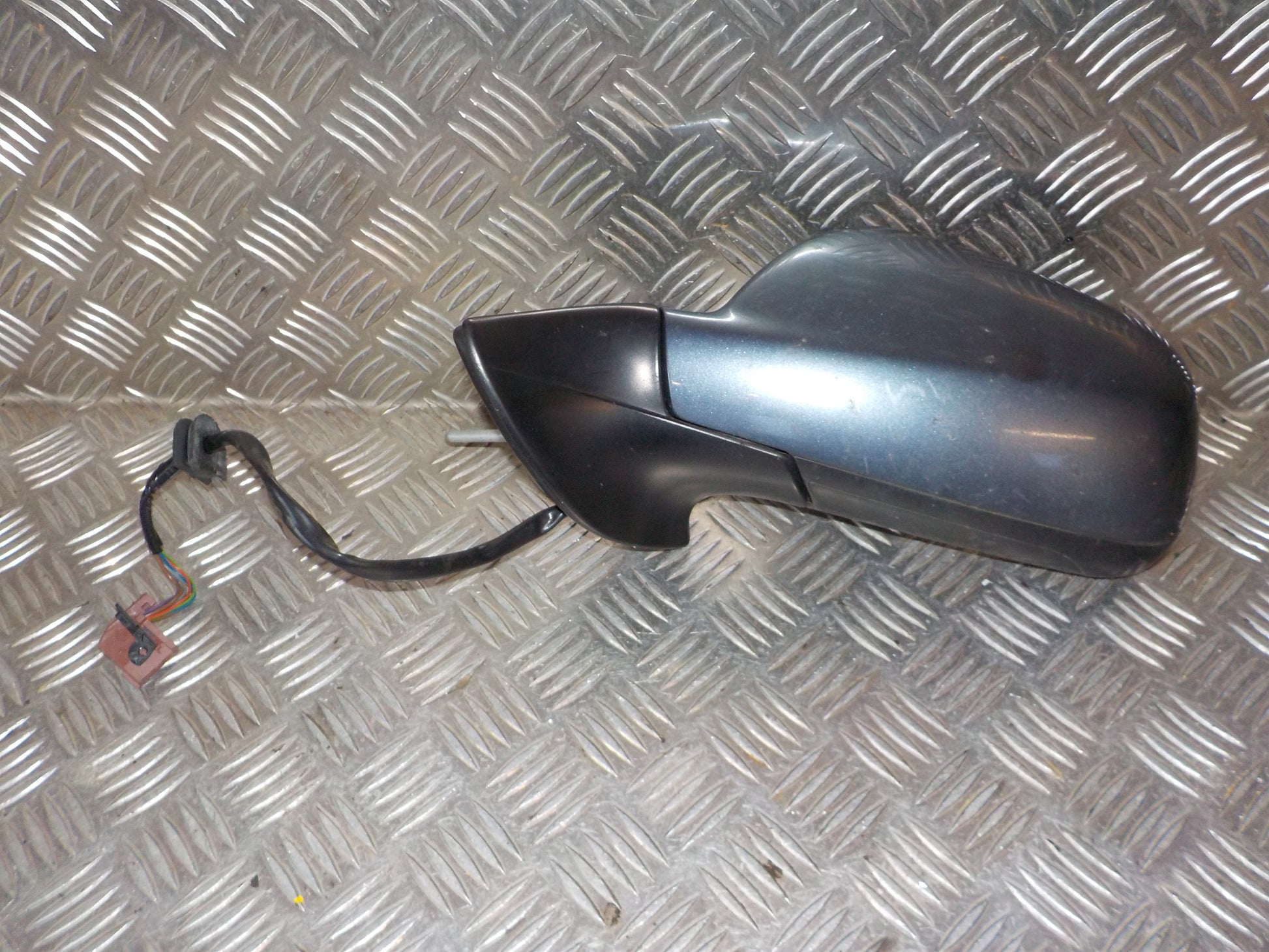 Peugeot 407 Sidespejl Med OEM Nr. 8149VG Fra Peugeot Ophugger