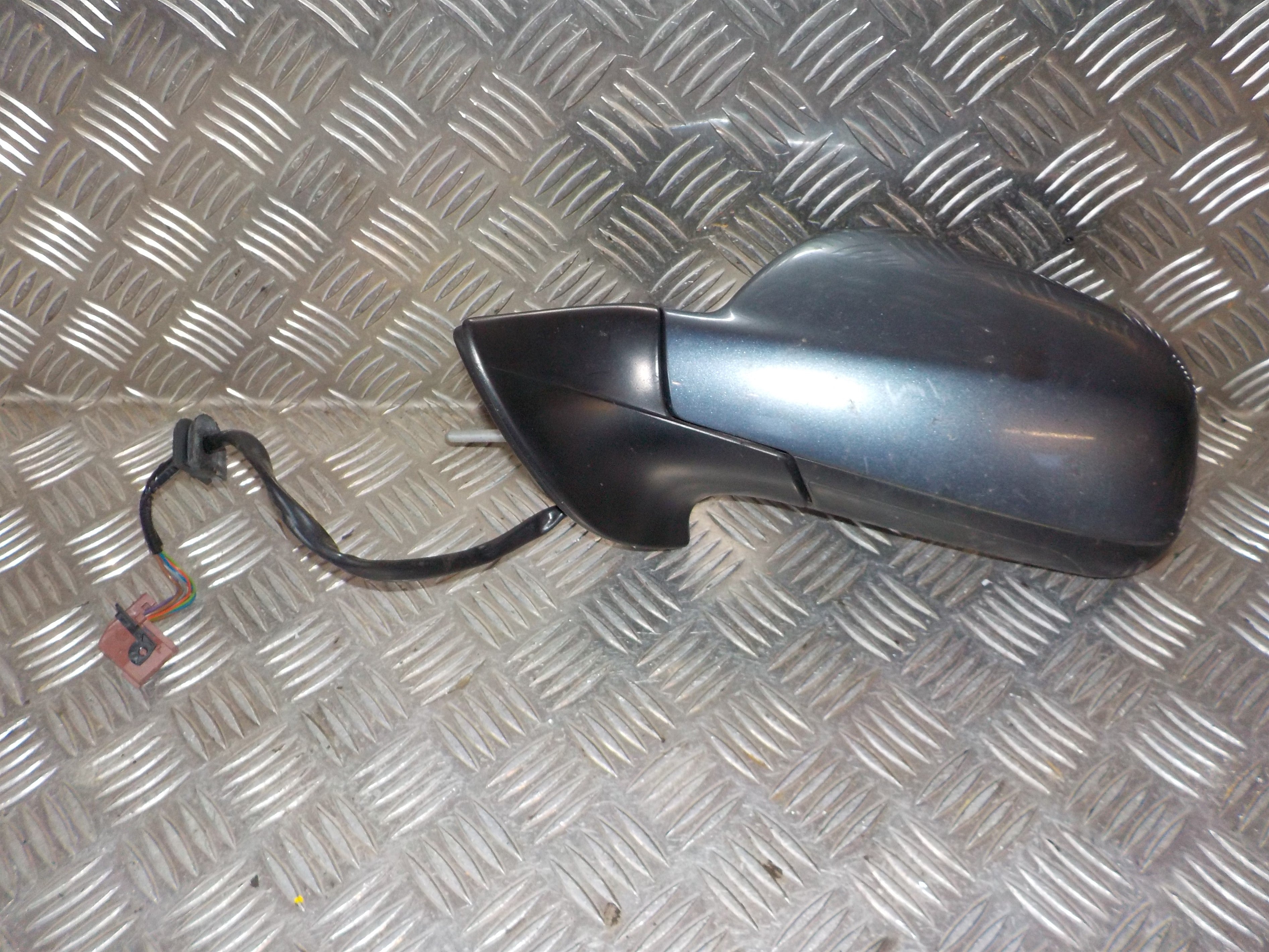 Peugeot 407 Sidespejl Med OEM Nr. 8149VG Fra Peugeot Ophugger