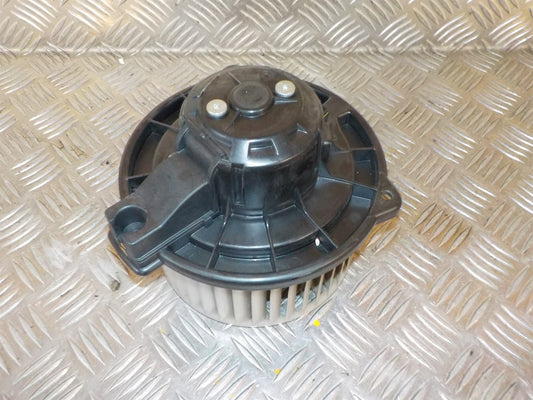 Toyota Corolla Verso Varmeblæser Med OEM Nr. 8710302080 Fra Toyota Ophugger