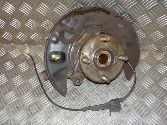 Toyota Corolla E12 Spindel For V Med OEM Nr. 4333009090 Fra Toyota Ophugger