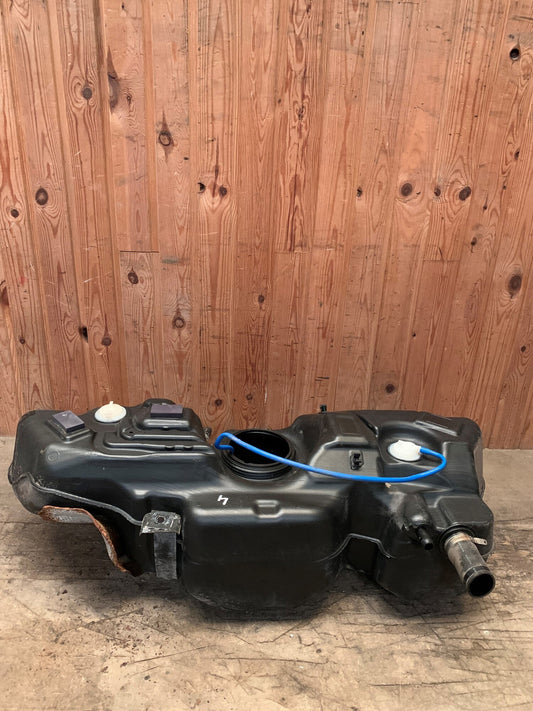 Ford Ka Tank Med OEM Nr. 1692919 Fra Ford Ophugger
