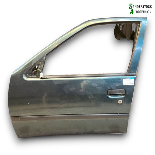 Peugeot 306 Fordør V Med OEM Nr. Ophugger Fra Peugeot Ophugger