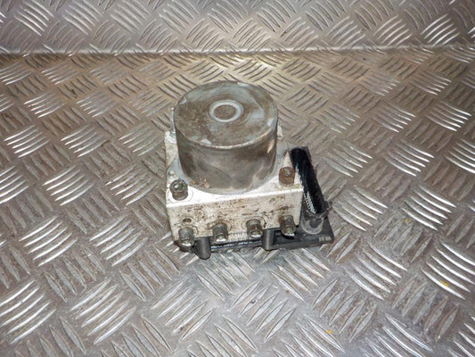 Toyota Aygo Abs Pumpe Med OEM Nr. 440500H010 Fra Toyota Ophugger