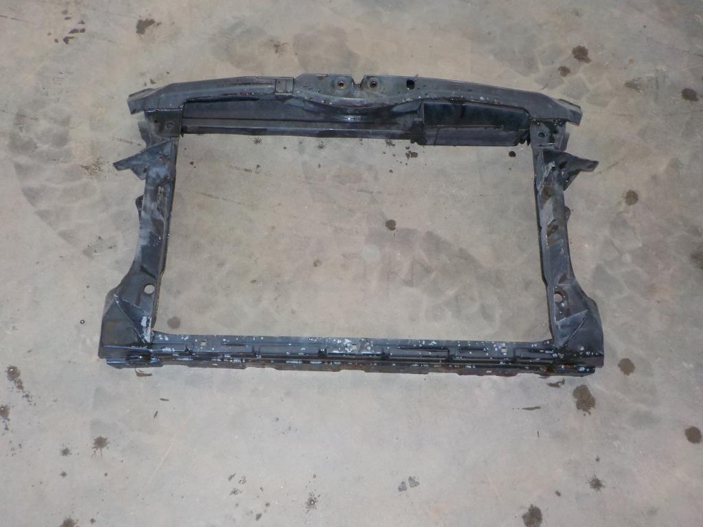 Skoda Octavia Frontkasse Med OEM Nr. 1Z0805591J Fra Skoda Ophugger