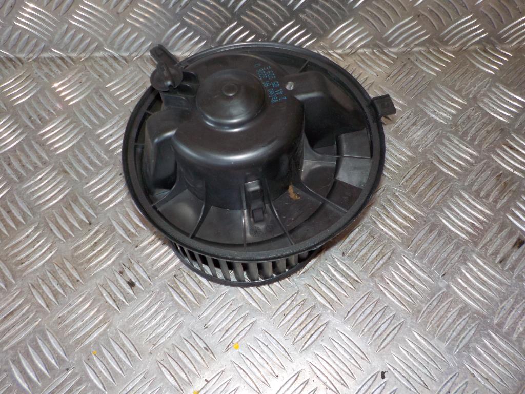 Skoda Octavia Varmeblæser Med OEM Nr. 1K1819015C Fra Skoda Ophugger