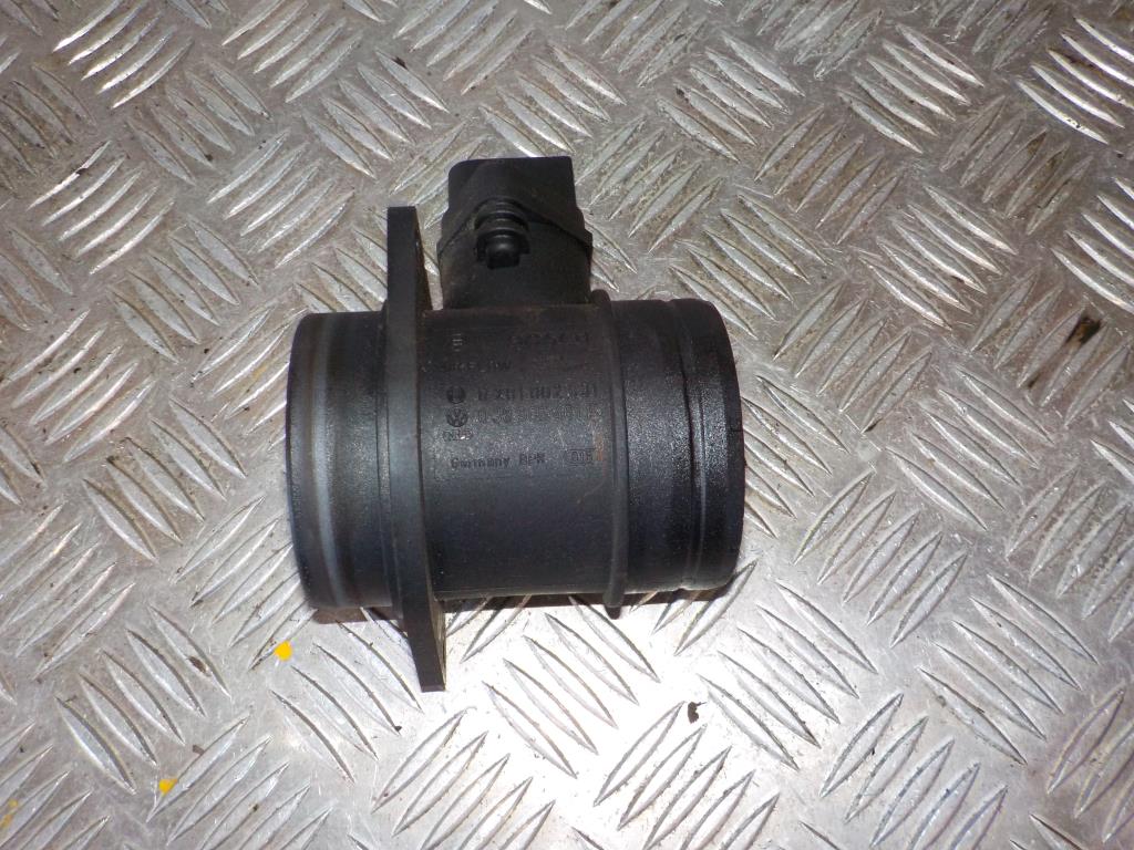 Skoda Octavia Luftmængdemåler Med OEM Nr. 038906461B Fra Skoda Ophugger