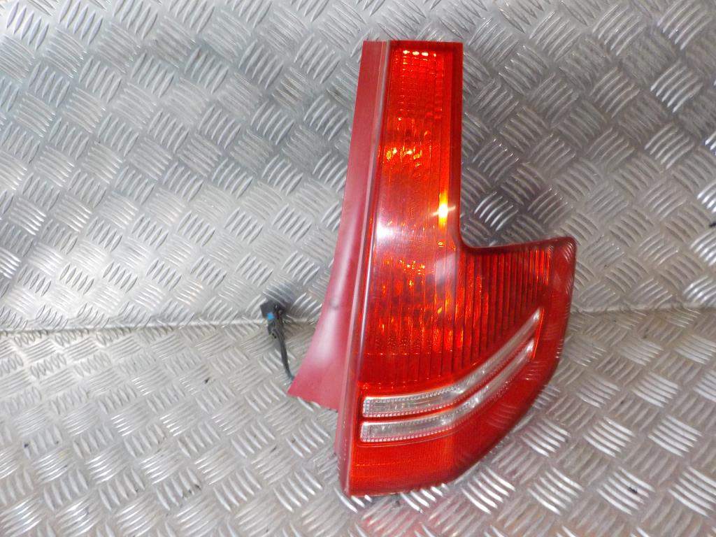 Citroen C4 Baglygte Med OEM Nr. 6351T8 Fra Citroen Ophugger