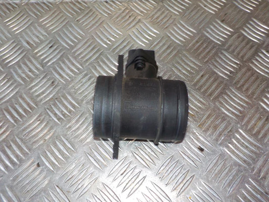 VW Polo 9N Luftmængdemåler Med OEM Nr. 038906461B Fra VW Ophugger