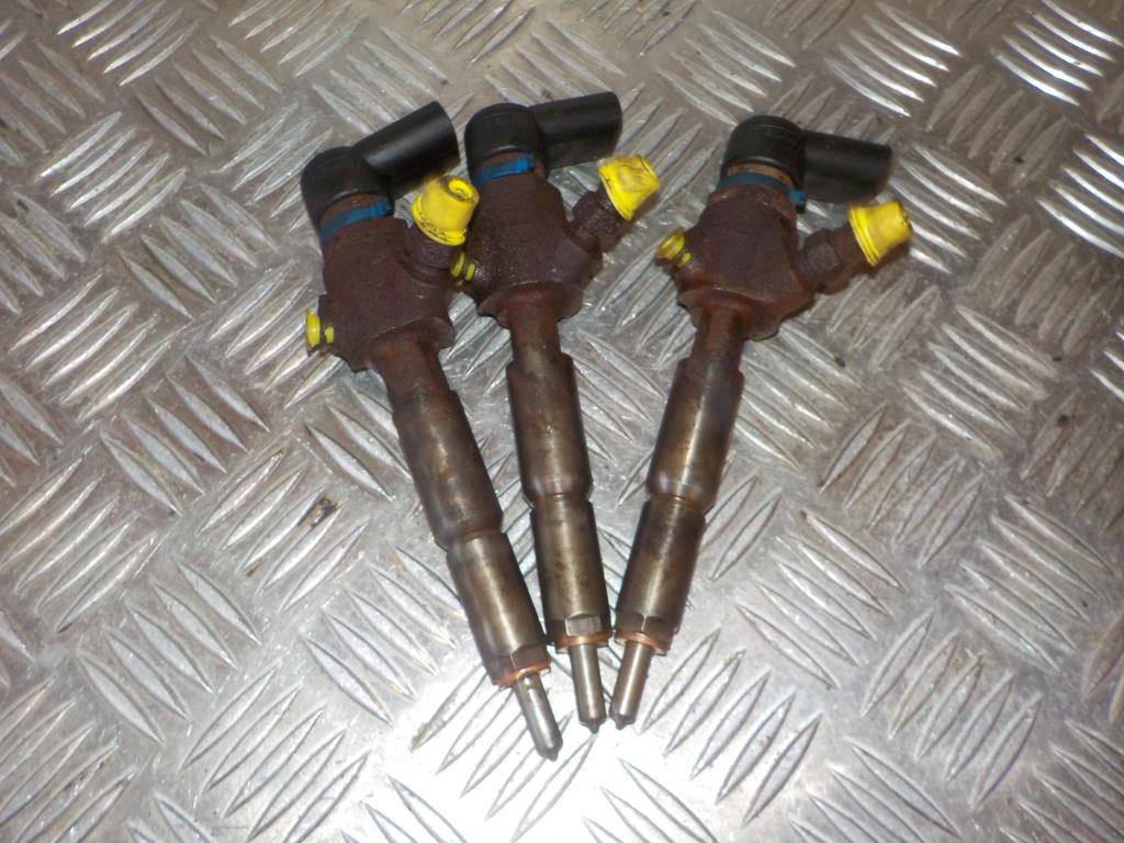 Ford Transit Connect Dyse Med OEM Nr. 1432322 Fra Ford Ophugger