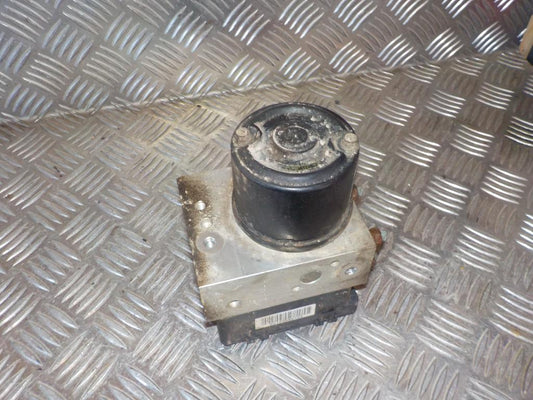Hyundai Santa Fe Abs Pumpe Med OEM Nr. 5890026150 Fra Hyundai Ophugger