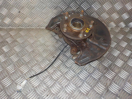 Toyota Corolla Verso Spindel For V Med OEM Nr. 432120F010 Fra Toyota Ophugger