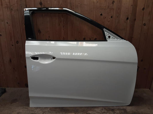 Hyundai Veloster Fordør H Med OEM Nr. 760042V010 Fra Hyundai Ophugger