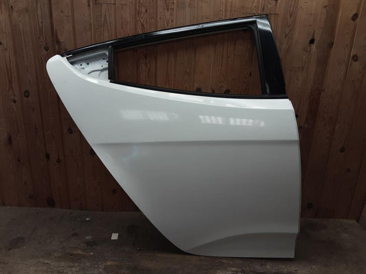 Hyundai Veloster Bagdør H Med OEM Nr. 770042V020	 Fra Hyundai Ophugger
