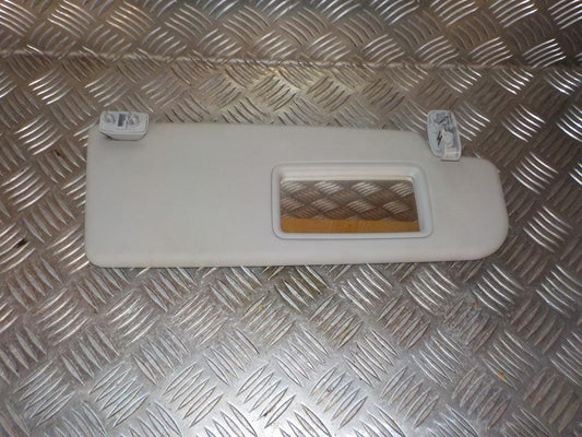 Seat Mii Solskærm Med OEM Nr. 6R0857551K Fra Seat Ophugger