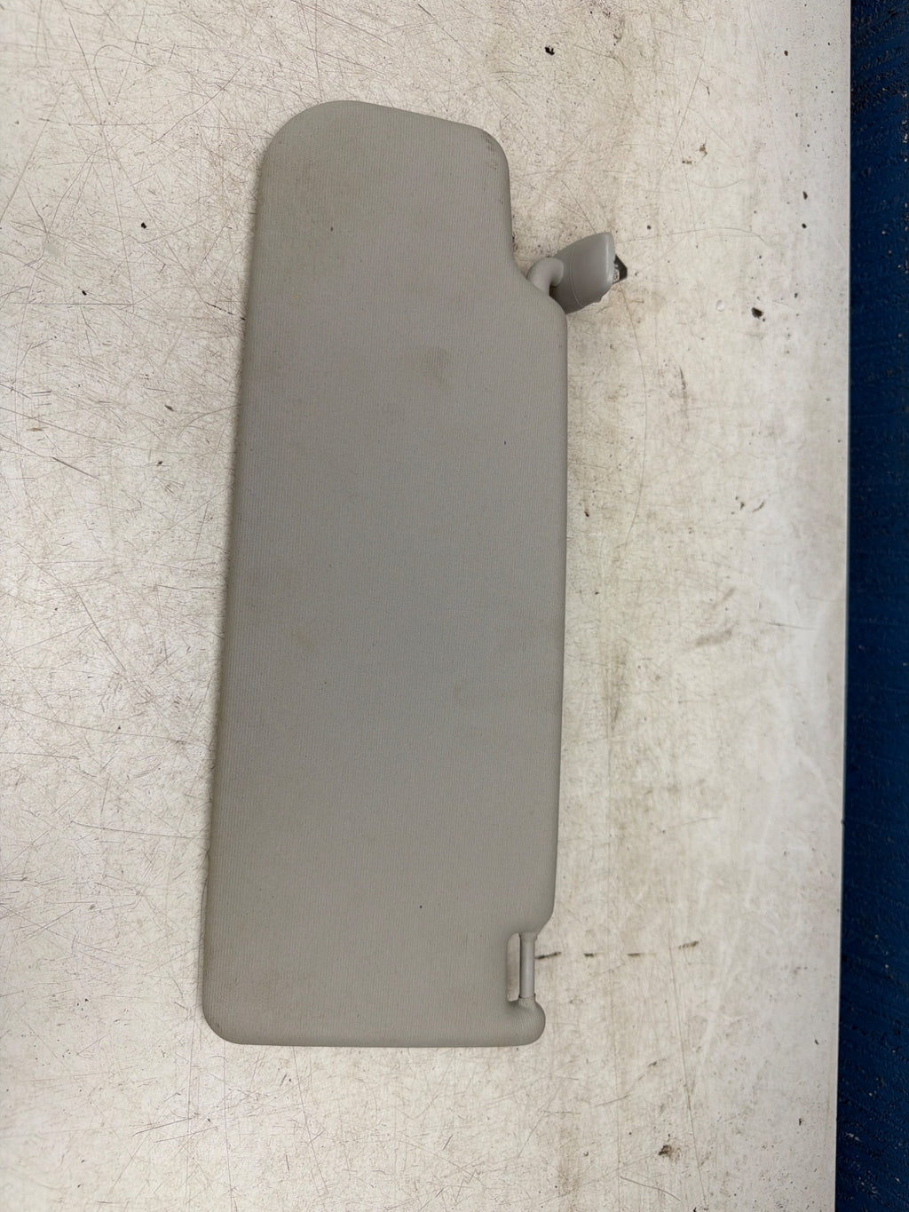 Seat Mii Solskærm Med OEM Nr. 6R0857551K Fra Seat Ophugger