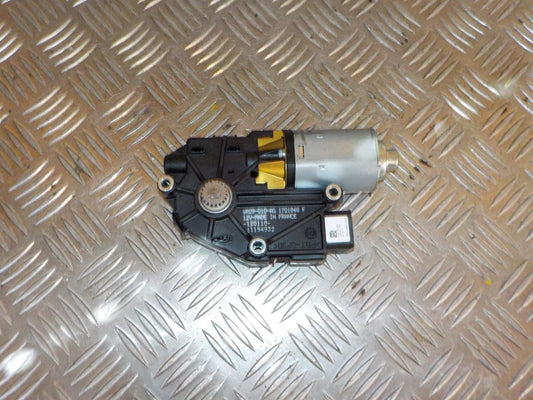 Kia Ceed Soltagsmotor Med OEM Nr. WR09010AG Fra Kia Ophugger