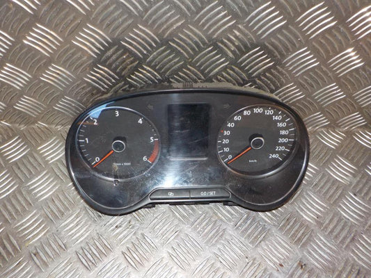 VW Polo 6R Speedometer - Instrument Med OEM Nr. 6R0920861DX Fra VW Ophugger