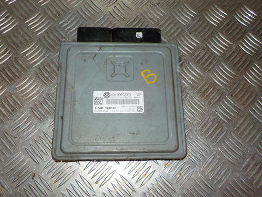 VW Polo 6R Motorstyring - Motorstyreboks - Injection Elboks Med OEM Nr. 03L906023D Fra VW Ophugger