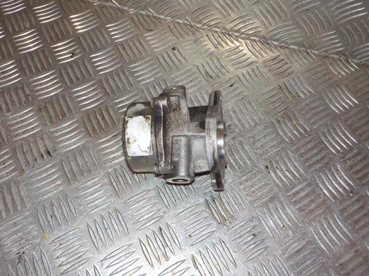 Renault Megane 3 Vacuumpumpe Med OEM Nr. 8201005306 Fra Renault Ophugger
