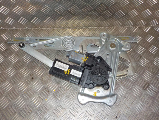Renault Megane 3 Rudemotor - Rudehejs Med OEM Nr. 807216718R Fra Renault Ophugger