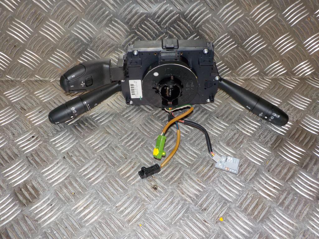 Peugeot 207 Kontakt Combi Med OEM Nr. 96630731XT Fra Peugeot Ophugger
