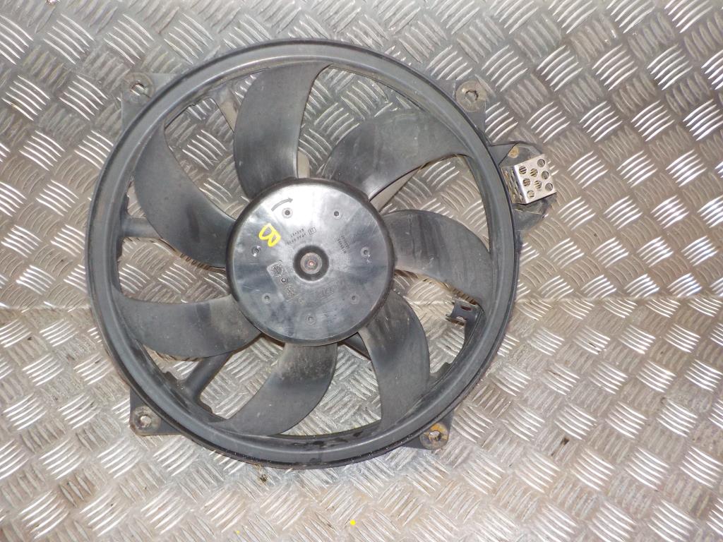 Renault Megane 3 Kølerblæser El Med OEM Nr. 214810898R Fra Renault Ophugger