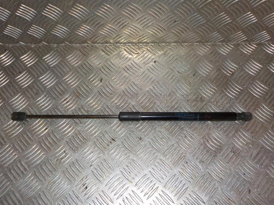 Renault Megane 3 Bagklapsdæmper Med OEM Nr. 84430009R Fra Renault Ophugger