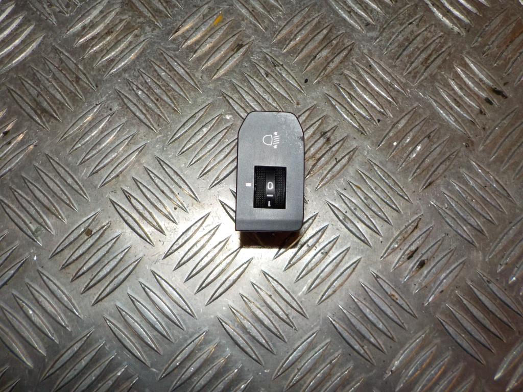 Kia Rio Ub Kontakt Lygtejustering Med OEM Nr. 937131W100CA Fra Kia Ophugger