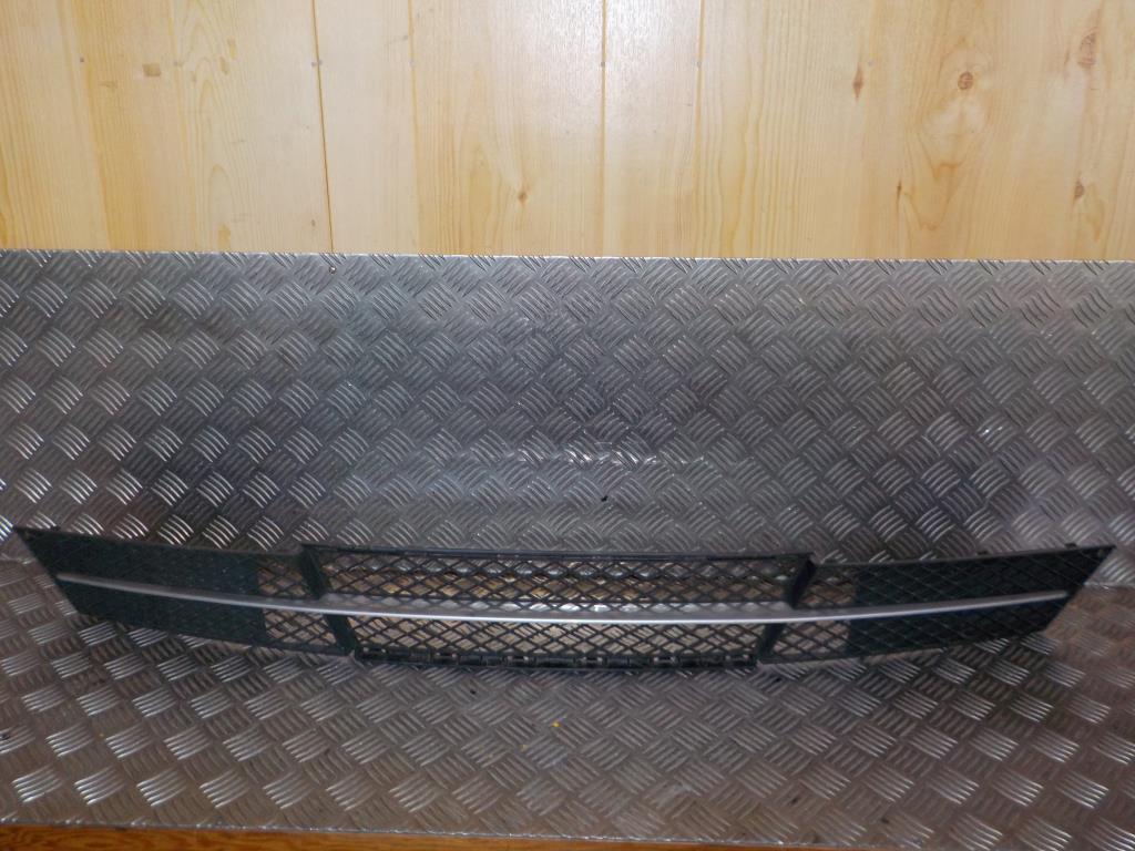 BMW 5-Serie E60/E61 Frontgitter Med OEM Nr. 51117187097 Fra BMW Ophugger