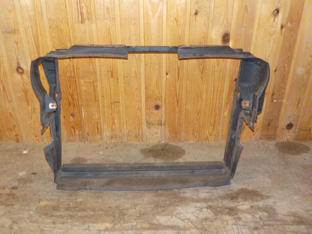 BMW 5-Serie E60/E61 Kølerkappe Med OEM Nr. 17117536971 Fra BMW Ophugger