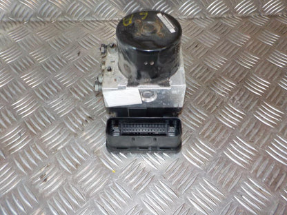 Ford C‑Max 2 Abs Pumpe Med OEM Nr. BV612C405AG Fra Ford Ophugger