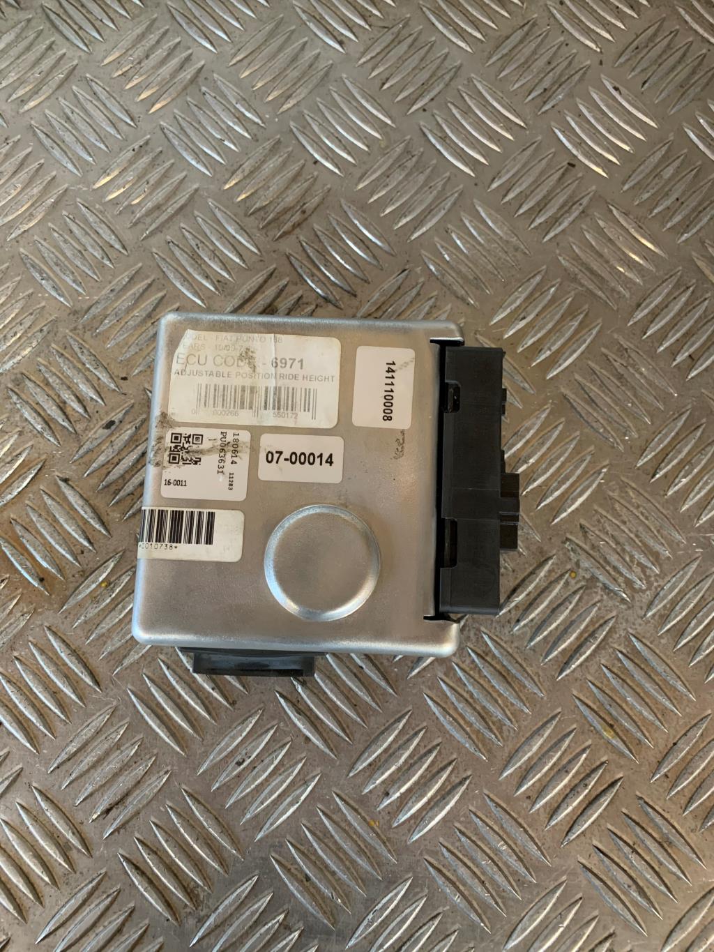 Fiat Punto II Servo Elboks (Eps) Med OEM Nr. 180614 Fra Fiat Ophugger