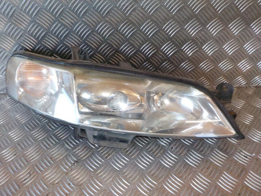 Opel Vectra B Forlygte Med OEM Nr. 0301179272 Fra Opel Ophugger