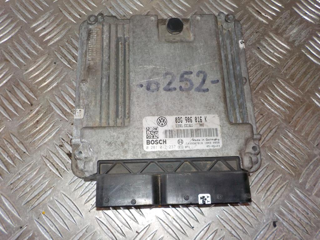 Skoda Octavia Motorstyring - Motorstyreboks - Injection Elboks Med OEM Nr. 03G906016K Fra Skoda Ophugger