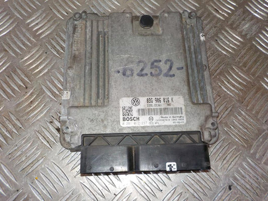 Skoda Octavia Motorstyring - Motorstyreboks - Injection Elboks Med OEM Nr. 03G906016K Fra Skoda Ophugger