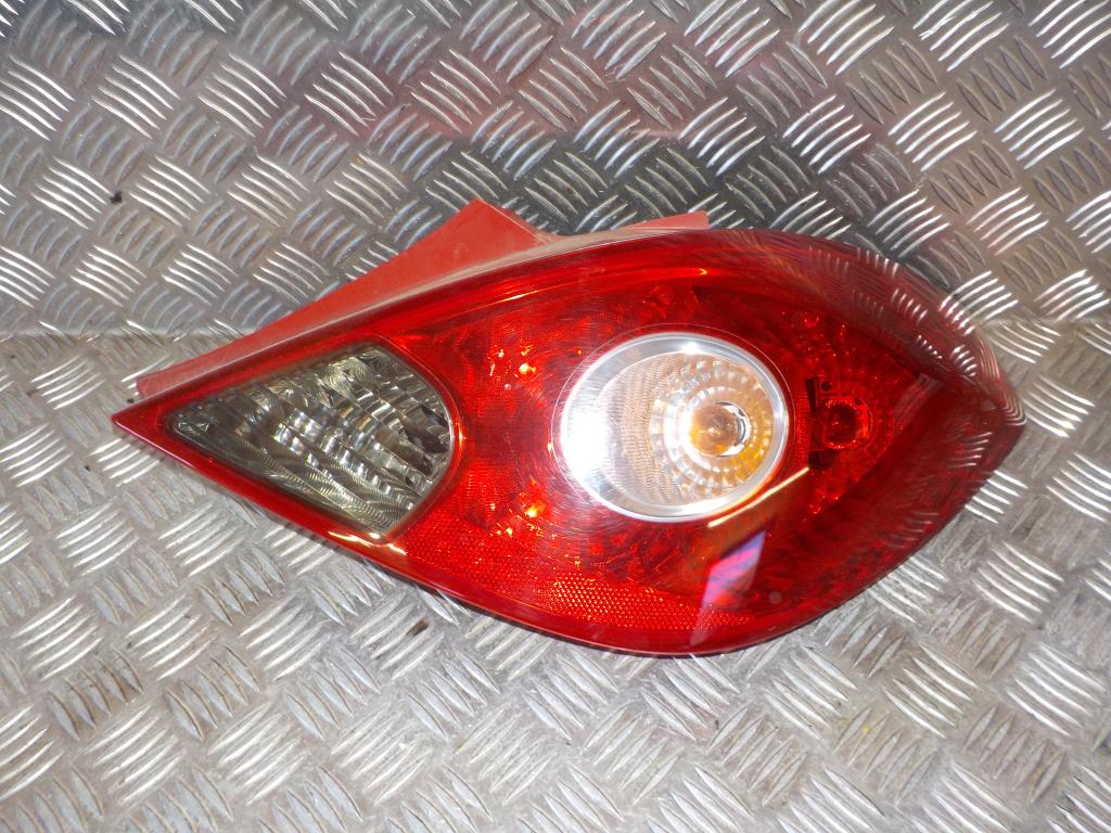 Opel Corsa D Baglygte Med OEM Nr. 93189091 Fra Opel Ophugger