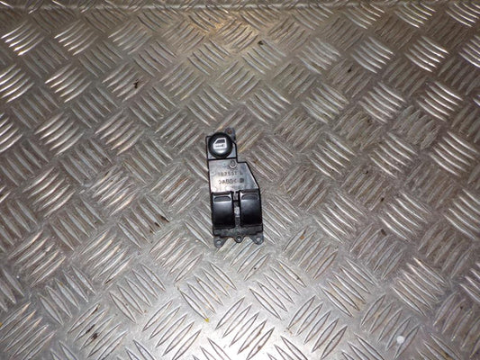 Suzuki Wagon R Kontakt Rudehejs Med OEM Nr. 3799083E11S1S Fra Suzuki Ophugger