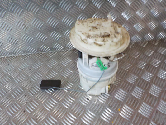 Citroen C4 Benz/Brændstofpumpe El Med OEM Nr. 1525KJ	 Fra Citroen Ophugger