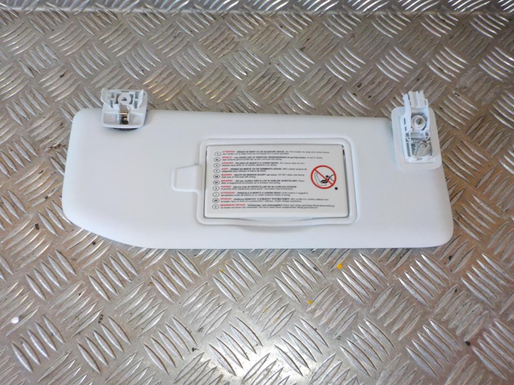 Peugeot 208 Solskærm Med OEM Nr. 16079193PR Fra Peugeot Ophugger