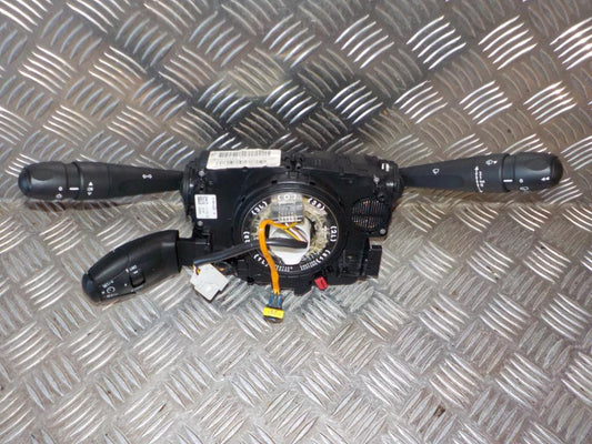 Peugeot 208 Kontakt Combi Med OEM Nr. 98154494ZD	 Fra Peugeot Ophugger