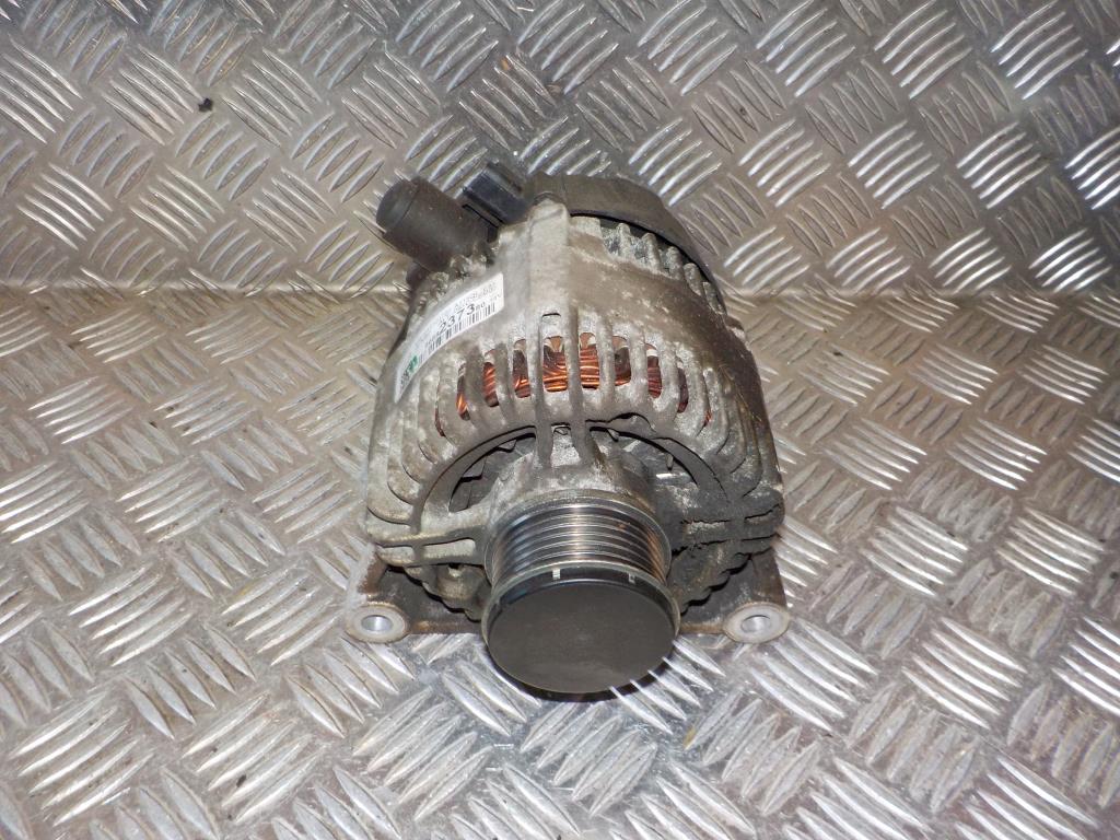 Peugeot 208 Generator Med OEM Nr. 9688237380 Fra Peugeot Ophugger