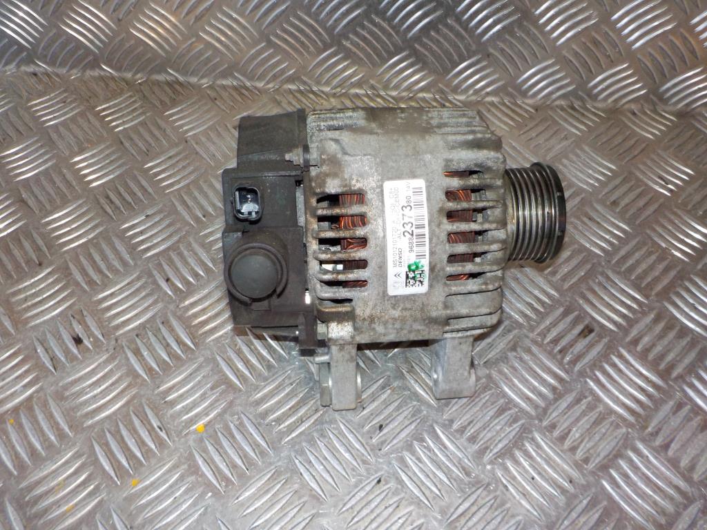 Peugeot 208 Generator Med OEM Nr. 9688237380 Fra Peugeot Ophugger