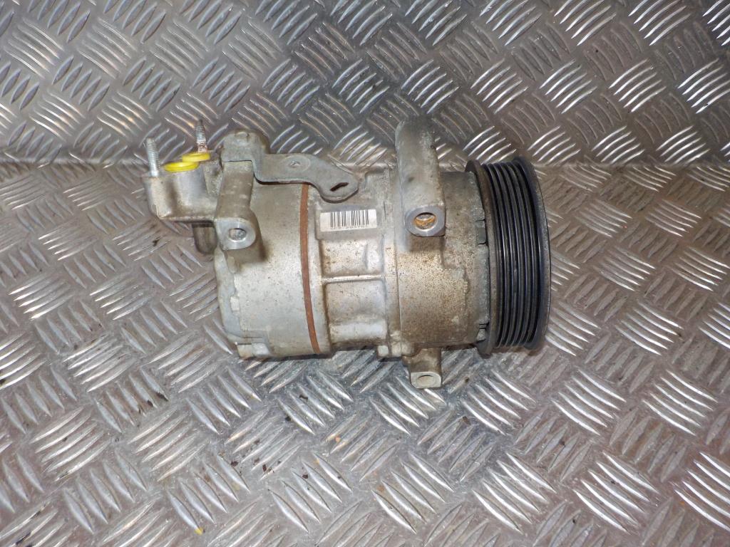 Peugeot 208 Aircondition Pumpe Med OEM Nr. 9672247080 Fra Peugeot Ophugger